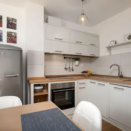 Luxusapartment Mit Meerblick Nur 50 Meter Zum Yachthafen, 300 Meter Zum * Vrsar