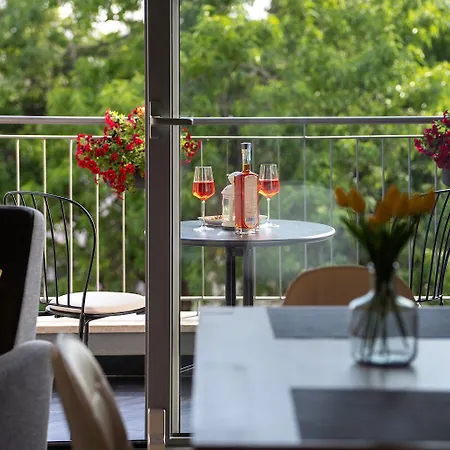 Apartmán Luxusapartment Mit Meerblick Nur 50 Meter Zum Yachthafen, 300 Meter Zum Vrsar